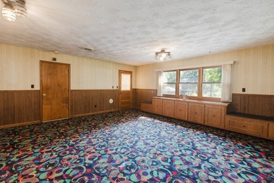 Charming & Recently refreshed, this Ranch Style Home blends - photo 33