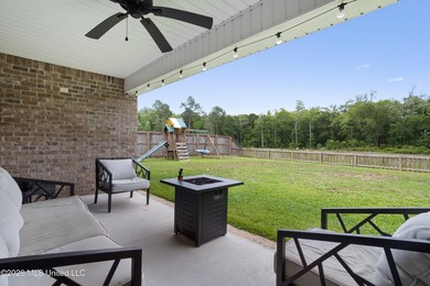 Tucked away on a premium lot in The Enclave, this beautifully - photo 36