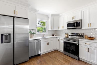 Beautifully renovated 3 bedroom, 1 bath home taken down to the - photo 10