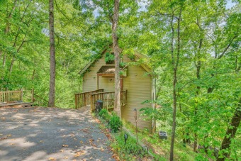 Smith Mountain Lake Home For Sale in Hardy Virginia