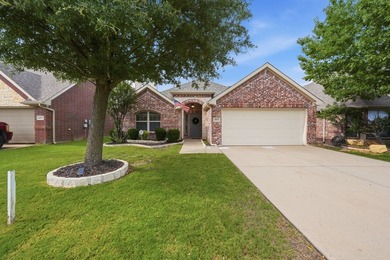 PERFECT LOCATION with a LAKE VIEW and on a GREENBELT in the - photo 4