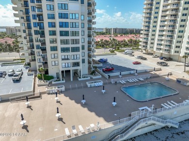 THIS IS THE ULTIMATE SHOWSTOPPER! RARELY AVAILABLE 3-BEDROOM - photo 50