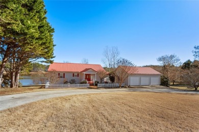 Lake Home For Sale in Tamassee, South Carolina