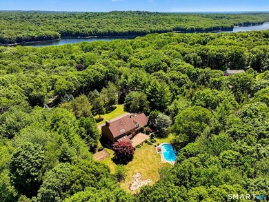Estate living in the heart of Easton. Set on 3 private acres - photo 2