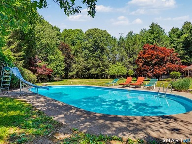 Estate living in the heart of Easton. Set on 3 private acres - photo 4