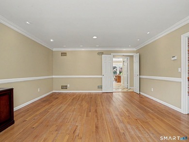 Estate living in the heart of Easton. Set on 3 private acres - photo 9