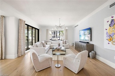 UNIQUE CORNER RESIDENCE IN QUATTRO AT NAPLES SQUARE WITH - photo 5