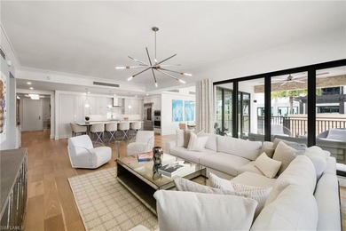 UNIQUE CORNER RESIDENCE IN QUATTRO AT NAPLES SQUARE WITH - photo 6