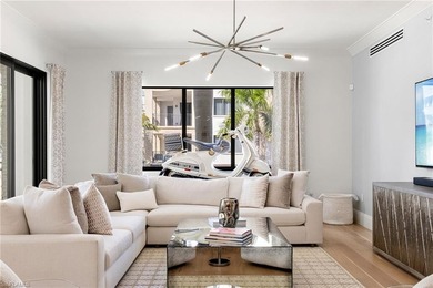 UNIQUE CORNER RESIDENCE IN QUATTRO AT NAPLES SQUARE WITH - photo 7