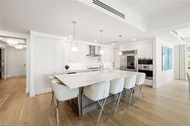 UNIQUE CORNER RESIDENCE IN QUATTRO AT NAPLES SQUARE WITH - photo 8
