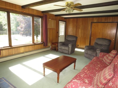 Welcome home to this well-maintained 3-bedroom, 1-bath property - photo 12