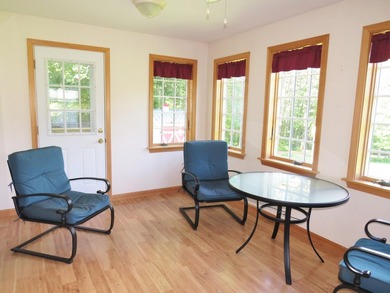 Welcome home to this well-maintained 3-bedroom, 1-bath property - photo 15