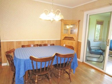 Welcome home to this well-maintained 3-bedroom, 1-bath property - photo 17