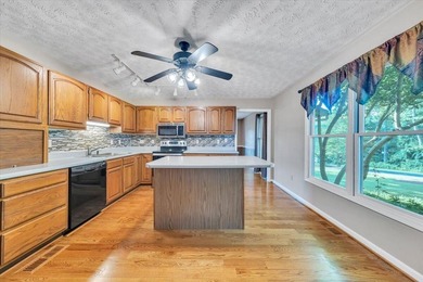 Enjoy breathtaking, majestic views of Fort Lewis Mountain from - photo 35