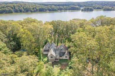 Contemporary Elegance with Stunning Lake Views. Welcome to this - photo 37