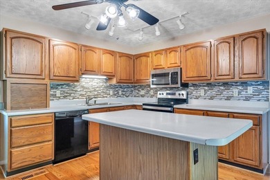 Enjoy breathtaking, majestic views of Fort Lewis Mountain from - photo 40
