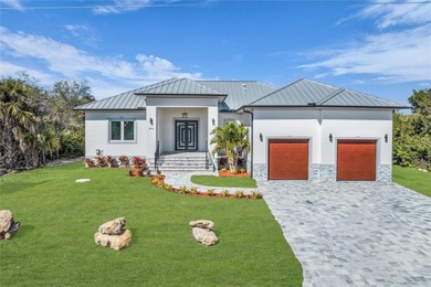 Port Charlotte Waterway Area Home For Sale in Port Charlotte Florida