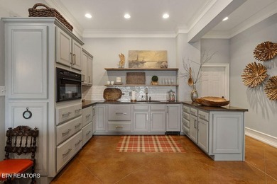 --LAKE LOUDON WATERFRONT LUXURY-- [Superb Updates / Astonishing - photo 45