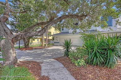 A GORGEOUS HUGE BEACHSIDE TOWNHOUSE! Just 1/2 mile from the - photo 3