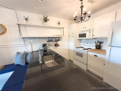 Welcome to Robinwood Condos-your gateway to lake living at its - photo 9