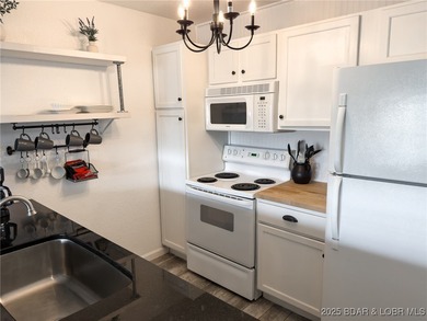Welcome to Robinwood Condos-your gateway to lake living at its - photo 10
