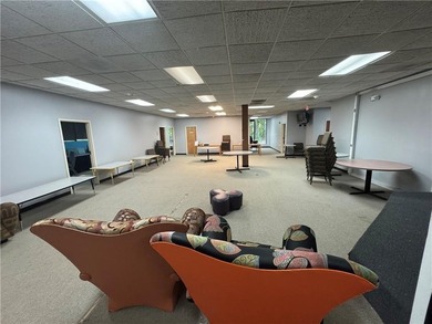 Located 5 minutes from Halcyon! Welcome to 5000 McGinnis Ferry