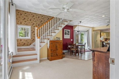 NATURE LOVERS RETREAT! Tucked away on a beautifully maintained - photo 13