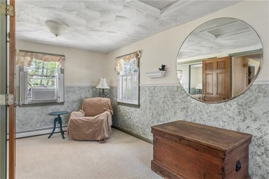 NATURE LOVERS RETREAT! Tucked away on a beautifully maintained - photo 18