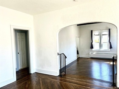 Beachside Stucco Legal 2 Family home on Double lot with Parking - photo 9
