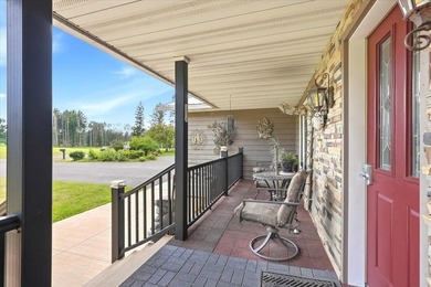 Beautiful 4 bedroom, 3 bath rambler on 1+ acre lot across the - photo 4