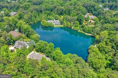 A Rare Private Lakefront Estate in Sandy Springs - Discover one - photo 1