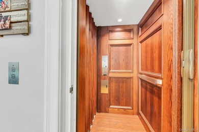 Welcome to effortless living in this beautifully maintained - photo 19