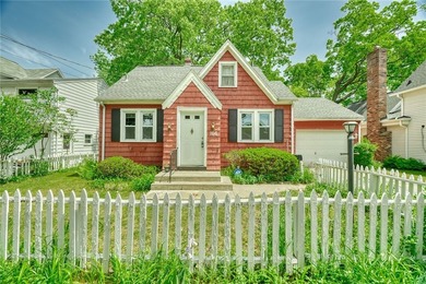 Opportunity knocks in one of Irondequoit's most unique bay and - photo 3