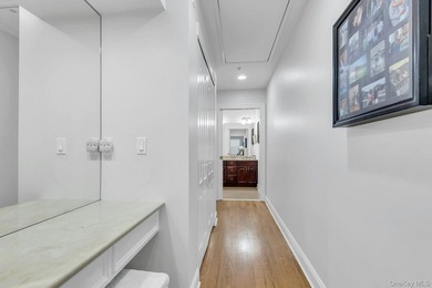 Welcome to effortless living in this beautifully maintained - photo 24