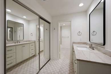 Fully Updated Custom Home in the highly desireable Prestonwood - photo 25