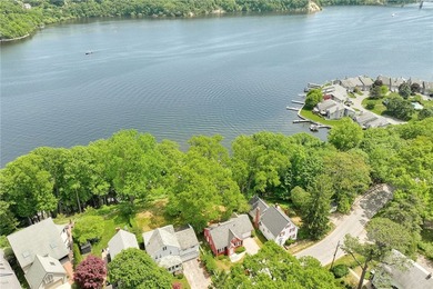 Opportunity knocks in one of Irondequoit's most unique bay and - photo 7