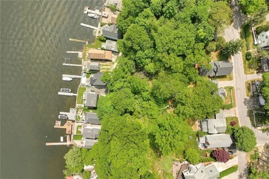 Opportunity knocks in one of Irondequoit's most unique bay and - photo 8