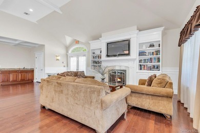 Welcome to effortless living in this beautifully maintained - photo 38