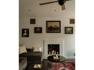Classic Chelsea Townhouse Living, Thoughtfully Reimagined On one - photo 3