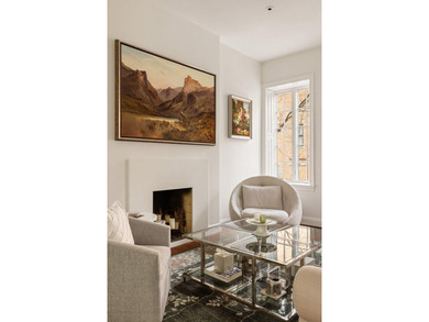 Classic Chelsea Townhouse Living, Thoughtfully Reimagined On one - photo 5