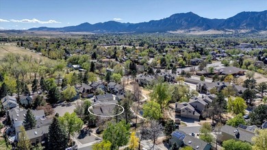 Nestled on a quiet Boulder cul-de-sac, this beautifully - photo 13