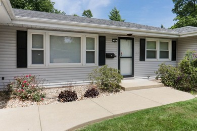 3 Bedroom two bathroom home. In David Davis Two car garage - photo 3