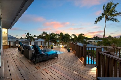 Tropical Waterfront Paradise with Endless Charm! Welcome to your - photo 21