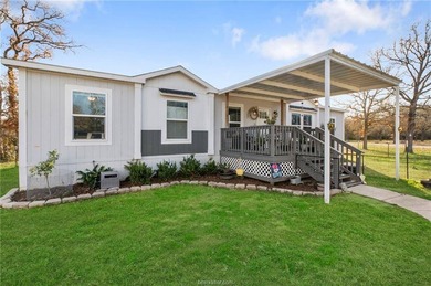 (private lake, pond, coastal) Home For Sale in Caldwell Texas