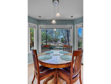 Nestled on a quiet Boulder cul-de-sac, this beautifully - photo 26