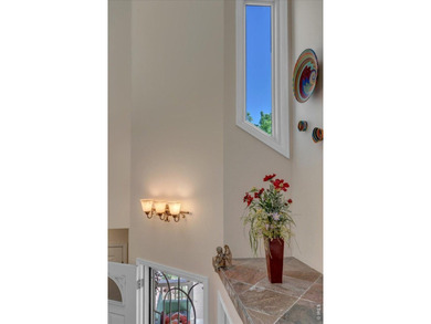 Nestled on a quiet Boulder cul-de-sac, this beautifully - photo 30