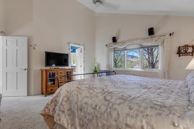 Nestled on a quiet Boulder cul-de-sac, this beautifully - photo 31