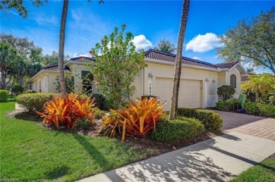 Lake Townhome/Townhouse For Sale in Naples, Florida