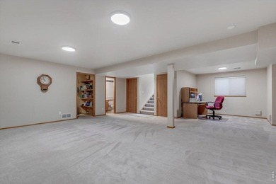 Nestled on a quiet Boulder cul-de-sac, this beautifully - photo 40
