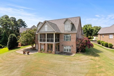 Luxury Brick Home on Golf Course with Pond View-3BR|4.5BA| 4-Car - photo 43